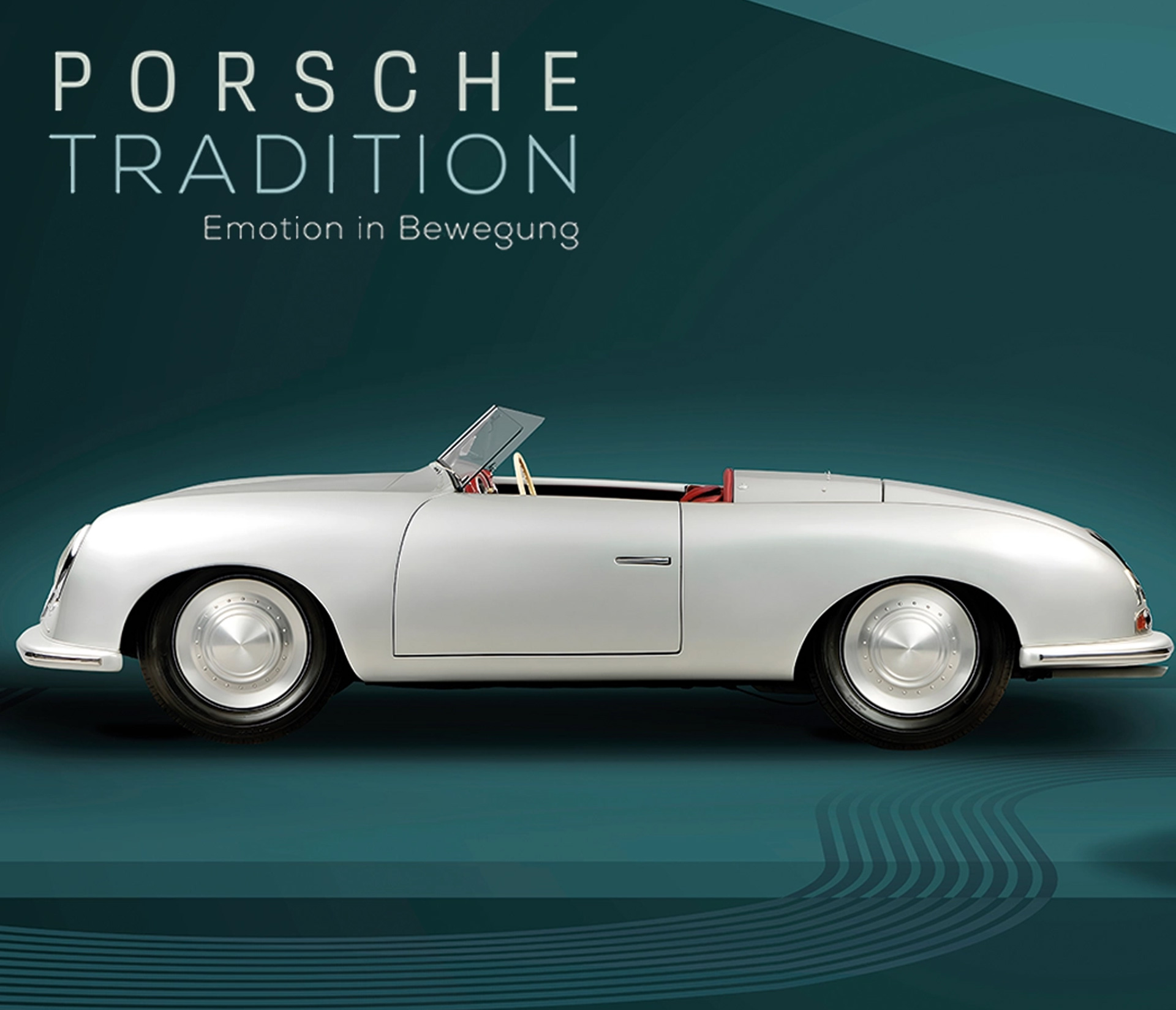 Seitenansicht eines klassischen weißen Porsche Cabriolets auf tealfarbenem Hintergrund, mit dem Text Porsche Tradition Emotion in Bewegung über dem Fahrzeug.