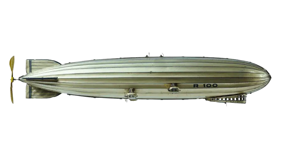 Ein silbernes Starrluftschiff mit der Markierung R 100 auf der Seite, mit stromlinienförmigem, geripptem Rumpf, Propellern am Heck und Gondeln unter der Hauptstruktur, isoliert auf weißem Hintergrund.